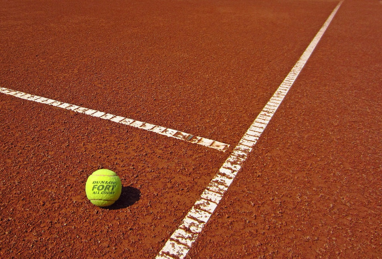 Tennis court rental at the Galzignano Resort